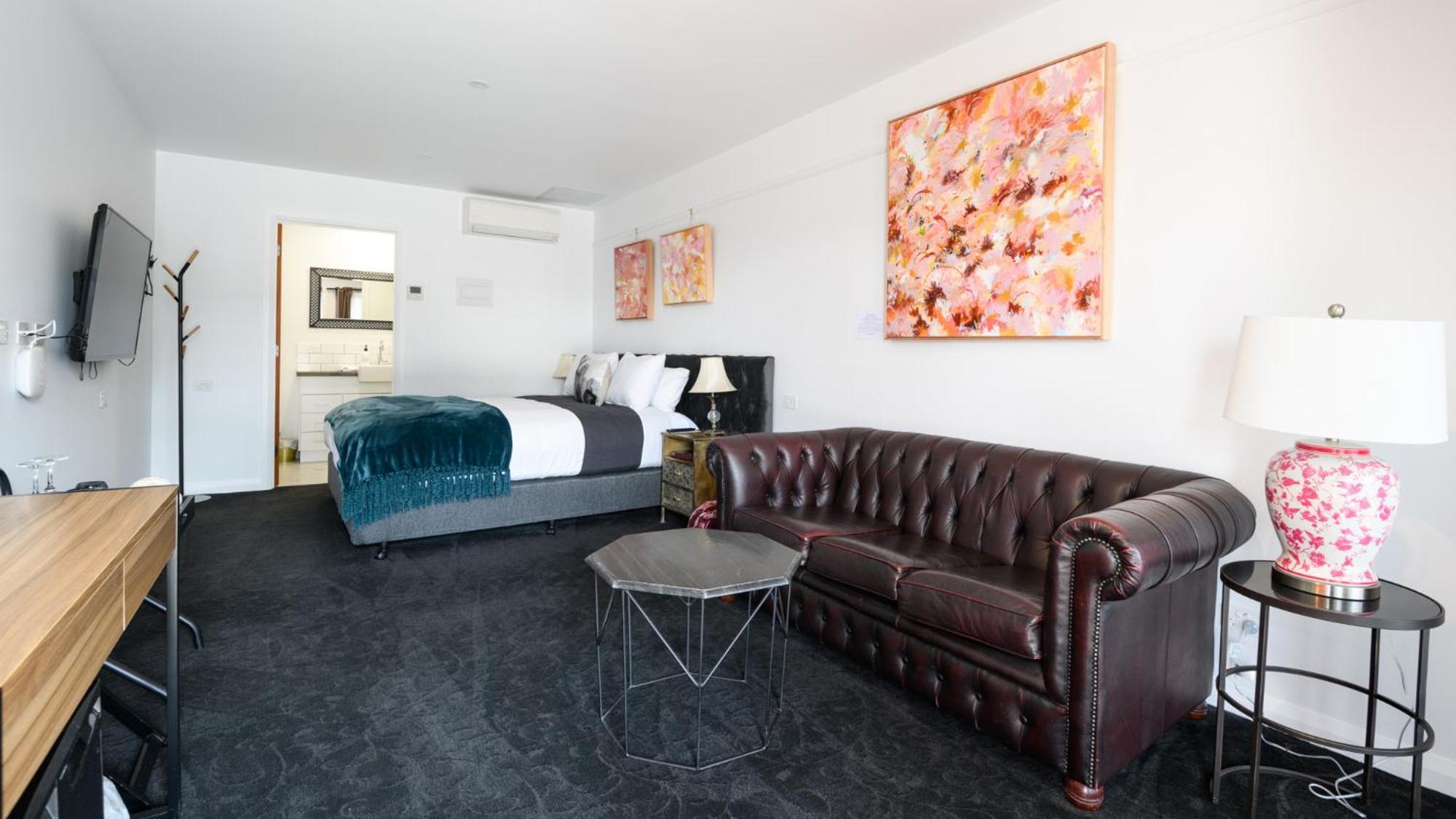 Daylesford Art Motel Exterior foto A room at the hotel